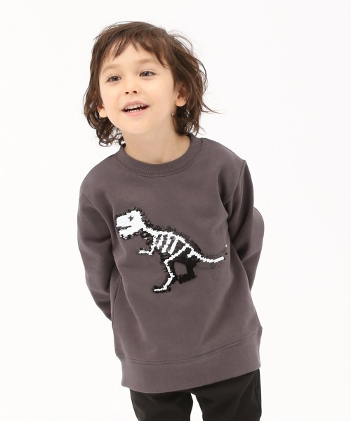 GLOBAL WORK（グローバルワーク）の「【キッズ】グラフィッククルースウェット/885360（スウェット・キッズ・チャコールグレー/スカイブルー/ブラック/ダークブラウン/ベージュ/カーキ/ライトグリーン/その他/ダークグレー/ワインレッド/アイボリー/グレー系その他/ブルー系その他/ブラック系その他/ベージュ系その他3/ダークグリーン/グレー系その他6/ライトブルー・110cm/100cm/120cm/130cm/140cm）」の3枚目の写真
