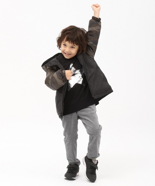 GLOBAL WORK（グローバルワーク）の「【キッズ】グラフィッククルースウェット/885360（スウェット・キッズ・チャコールグレー/スカイブルー/ブラック/ダークブラウン/ベージュ/カーキ/ライトグリーン/その他/ダークグレー/ワインレッド/アイボリー/グレー系その他/ブルー系その他/ブラック系その他/ベージュ系その他3/ダークグリーン/グレー系その他6/ライトブルー・110cm/100cm/120cm/130cm/140cm）」の19枚目の写真