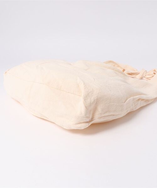 STYLEBLOCK（スタイルブロック）の「肩リボンデザイン無地トートバッグ（トートバッグ・レディース・ミント/イエロー/ピンク/ブラック/ホワイト・FREE）」の6枚目の写真