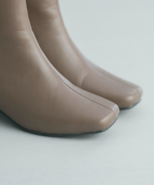 prose verse(プロズヴェール)の「スクエアトゥミドル丈ブーツ(ブーツ・レディース・ブラック/モカ/アイボリー/ブラウン・SMALL/MEDIUM/LARGE/LL)」の8枚目の写真