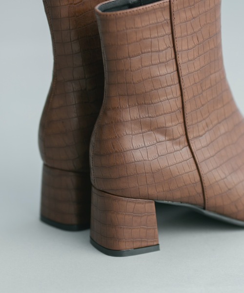 prose verse(プロズヴェール)の「スクエアトゥミドル丈ブーツ(ブーツ・レディース・ブラック/モカ/アイボリー/ブラウン・SMALL/MEDIUM/LARGE/LL)」の18枚目の写真