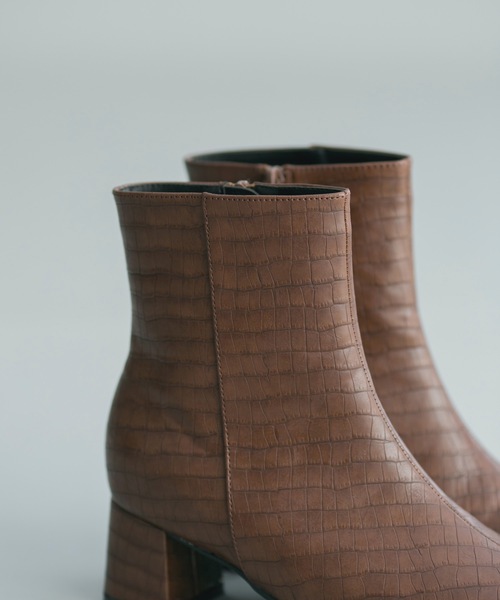 prose verse(プロズヴェール)の「スクエアトゥミドル丈ブーツ(ブーツ・レディース・ブラック/モカ/アイボリー/ブラウン・SMALL/MEDIUM/LARGE/LL)」の21枚目の写真