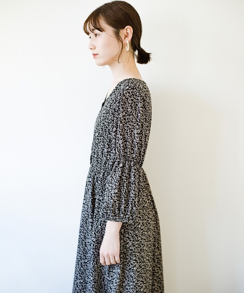 華やぎぎゅっと詰め込んだ羽織にもなるとっておきギャザーワンピース ワンピース ワンピース Haco ハコ のファッション 頑張らずとも主役になれちゃう