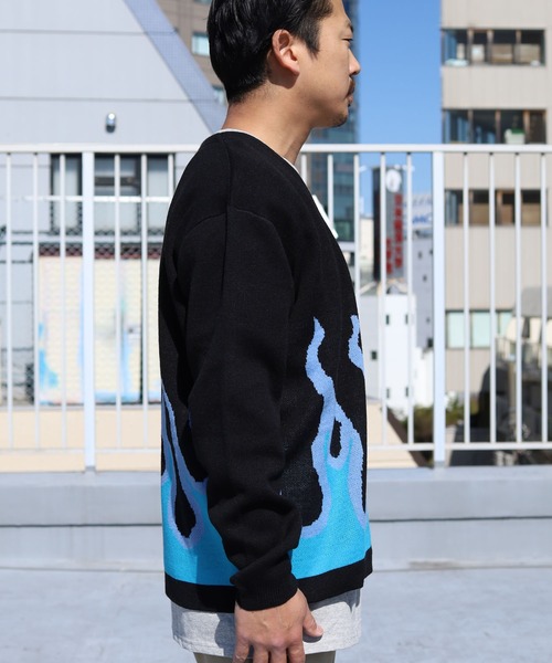 TOWNCRAFT（タウンクラフト）の「JAQUARD CARDIGAN SWEATER カーディガン（カーディガン/ボレロ・メンズ・ブラウン/レッド/ブラック×ブラック/ダークブラウン/ブラック/ブルー/ブラック系その他・L/M）」の11枚目の写真