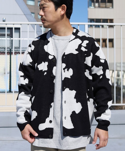 TOWNCRAFT（タウンクラフト）の「JAQUARD CARDIGAN SWEATER カーディガン（カーディガン/ボレロ・メンズ・ブラウン/レッド/ブラック×ブラック/ダークブラウン/ブラック/ブルー/ブラック系その他・L/M）」の13枚目の写真