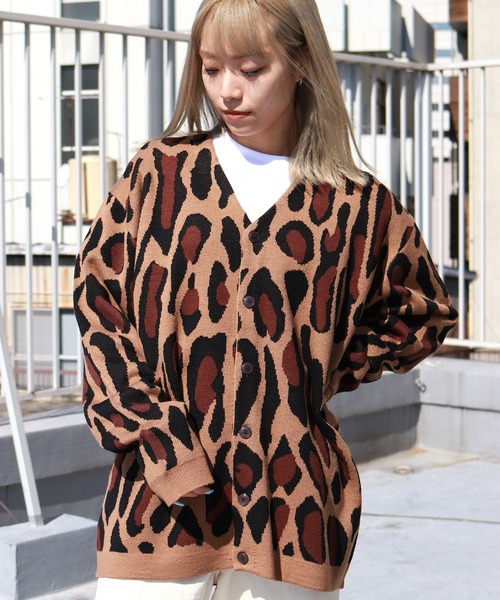 TOWNCRAFT（タウンクラフト）の「JAQUARD CARDIGAN SWEATER カーディガン（カーディガン/ボレロ・メンズ・ブラウン/レッド/ブラック×ブラック/ダークブラウン/ブラック/ブルー/ブラック系その他・L/M）」の10枚目の写真