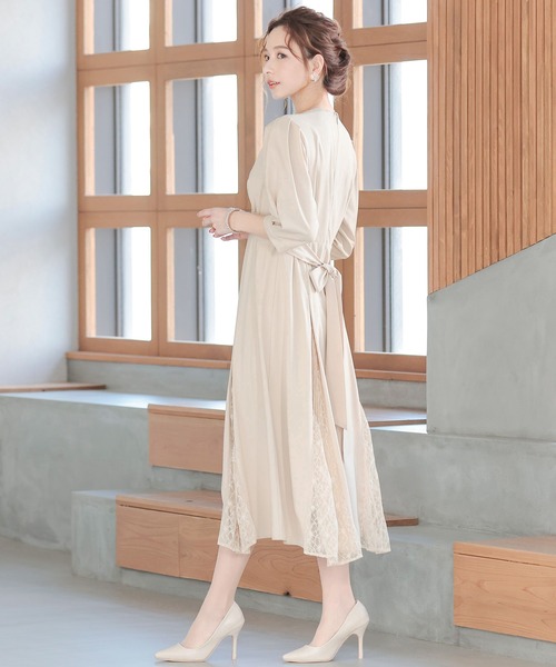 niana（ニアナ）の「フロントボタンバックリボン結婚式