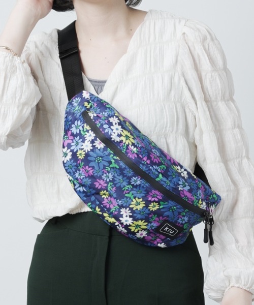 KiU(キウ)の「【KiU】WATERPROOF BODY BAG ウォータープルーフボディバッグ(ボディバッグ/ウエストポーチ・レディース・ブラック/その他4/その他3/その他1/その他2/その他5/その他7/その他6/カーキ/ピンク/オレンジ/その他14/その他15/その他8/その他9/その他10/イエロー/パープル/その他12/その他13/その他11/その他18/その他19/その他22/その他17/その他16/その他20/その他21・FREE)」の10枚目の写真