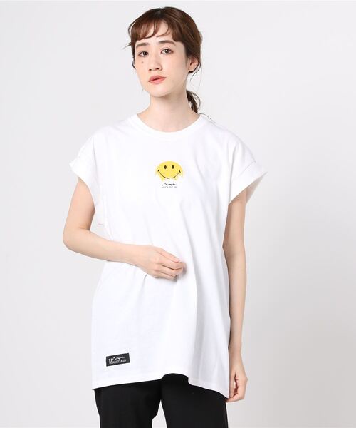 MANASTASH(マナスタッシュ)の「MANASTASH/マナスタッシュ Ws MOON SMILE TEE FOR BEAVER 別注ムーンスマイルT(Tシャツ/カットソー・レディース・ホワイト/チャコール・MEDIUM)」の1枚目の写真