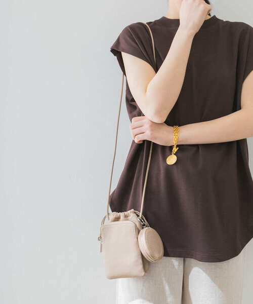 URBAN RESEARCH（アーバンリサーチ）の「マルチモバイルバッグ（ショルダーバッグ・レディース・ブラック/ベージュ系その他・-）」の11枚目の写真