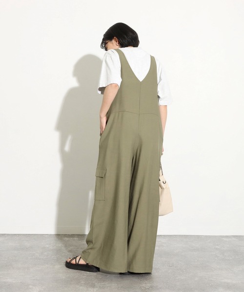 Factor=（ファクターイコール）の「カーゴサロペット（サロペット/オーバーオール・レディース・カーキ/ブラック・FREE）」の4枚目の写真