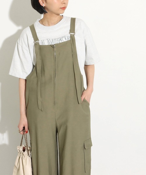 Factor=（ファクターイコール）の「カーゴサロペット（サロペット/オーバーオール・レディース・カーキ/ブラック・FREE）」の6枚目の写真