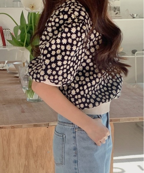 SONA（ソナ）の「SONYUNARA フラワーパターン半袖ニット（Tシャツ/カットソー・レディース・ブラック/ブルー/パープル・FREE）」の8枚目の写真