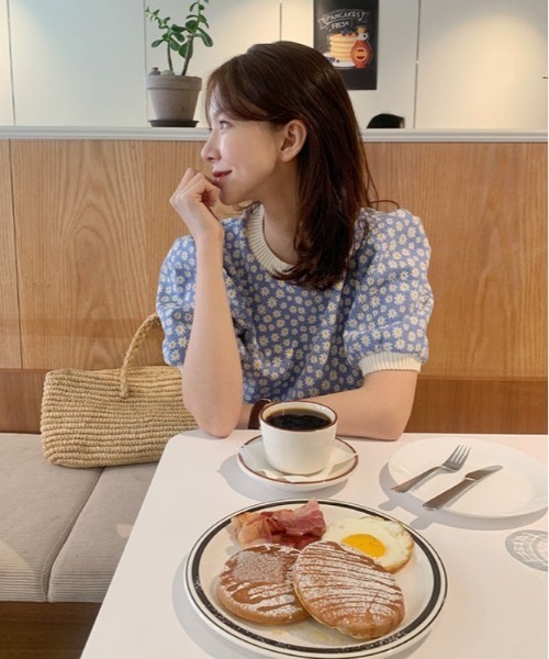 SONA（ソナ）の「SONYUNARA フラワーパターン半袖ニット（Tシャツ/カットソー・レディース・ブラック/ブルー/パープル・FREE）」の11枚目の写真