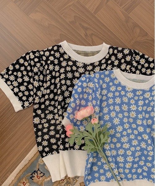 SONA（ソナ）の「SONYUNARA フラワーパターン半袖ニット（Tシャツ/カットソー・レディース・ブラック/ブルー/パープル・FREE）」の17枚目の写真