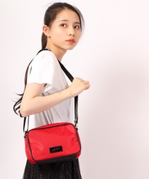 DIMENSIONE danza（ディメンシオーネ ダンツァ）の「ナイロンショルダーポーチ（ポーチ）」