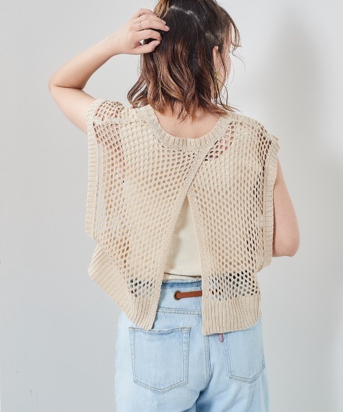 cepo（セポ）の「バックスリット　ドットメッシュニットベスト（ベスト・レディース・ブラック/ブルー/オフホワイト・M）」の2枚目の写真