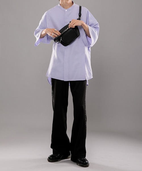 kutir（クティール）の「フェイクレザーショルダーバッグ（ボディバッグ/ウエストポーチ・メンズ・ブラック・FREE）」の6枚目の写真