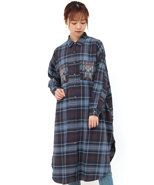 チチカカ（チチカカ）の「チェッククロス刺繍ワンピース（ワンピース・レディース・アイボリー/ブルー/ネイビー・FREE）」の11枚目の写真