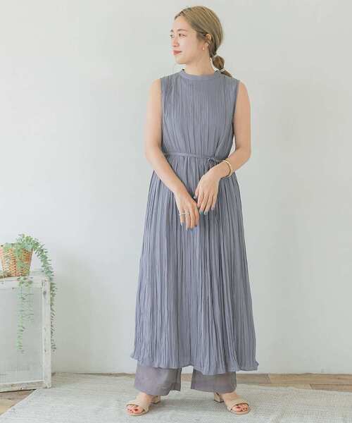 ITEMS URBANRESEARCH（アイテムズ アーバンリサーチ）の「ノースリーブワッシャーワンピース（ワンピース・レディース・チャコールグレー/ベージュ/グレー系その他・FREE）」の14枚目の写真