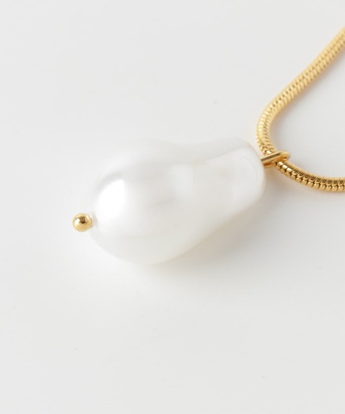 SMELLY（スメリー）の「パールポイントロングネックレス（ネックレス・レディース・ゴールド・-）」の5枚目の写真
