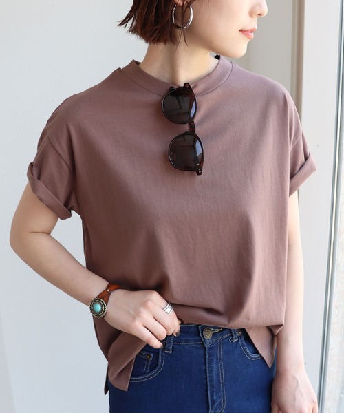 andme(アンドミー)の「コットン天竺半袖モックネックTシャツ(Tシャツ/カットソー・レディース・ブラック/オフホワイト/チャコールグレー/グレー系その他/モカ・M)」の5枚目の写真