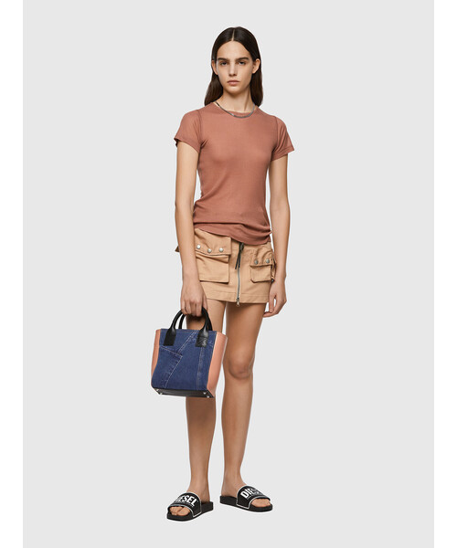 DIESEL(ディーゼル)の「レディース デニムパッチワーク トートバッグL(トートバッグ・レディース・ブルー・UNI)」の8枚目の写真