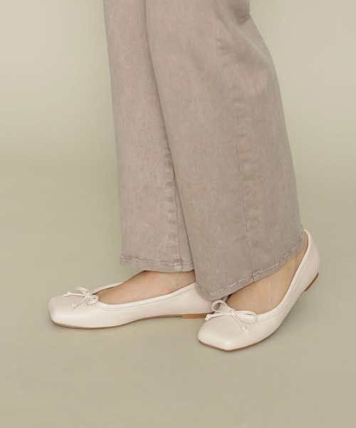 NANO universe(ナノユニバース)の「スクエアバレエシューズ(バレエシューズ・レディース・ベージュ/ブラック/アイボリー・37/36/38)」の3枚目の写真