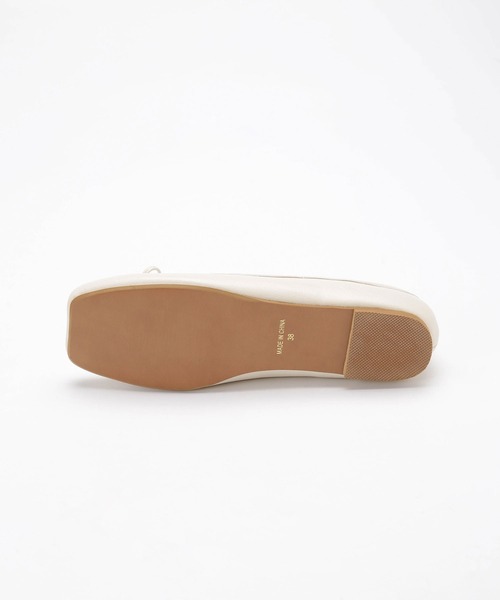 NANO universe(ナノユニバース)の「スクエアバレエシューズ(バレエシューズ・レディース・ベージュ/ブラック/アイボリー・37/36/38)」の5枚目の写真