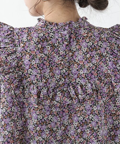 RAY CASSIN（レイカズン）の「花柄スクエアフリルブラウス（シャツ/ブラウス・レディース・パープル/イエロー/グリーン・FREE）」の21枚目の写真