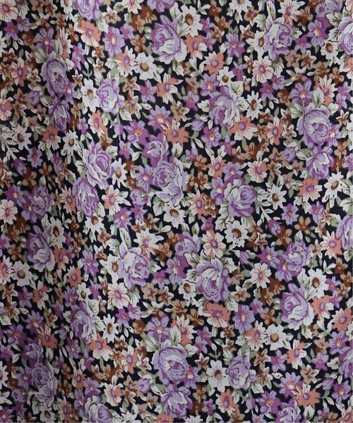 RAY CASSIN（レイカズン）の「花柄スクエアフリルブラウス（シャツ/ブラウス・レディース・パープル/イエロー/グリーン・FREE）」の6枚目の写真