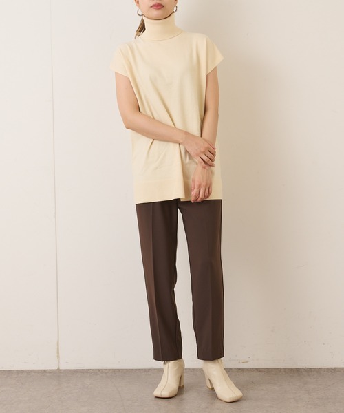 Lui's(ルイス)の「クロスベルトテーパードパンツ(スラックス・レディース・ブラック/ダークブラウン/グリーン・FREE)」の11枚目の写真
