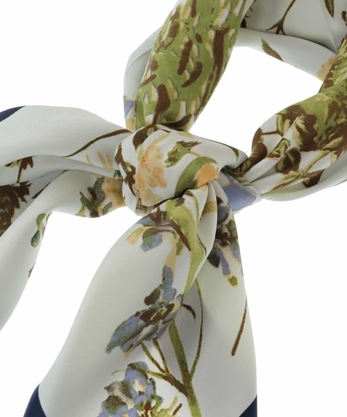 a.v.v（アーヴェヴェ）の「大判スカーフ（バンダナ/スカーフ・レディース・ネイビー/オレンジ/グリーン・38）」の7枚目の写真