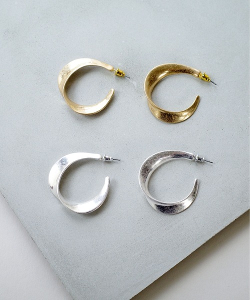 SIGNAL(シグナル)の「【SIGNAL/シグナル】Triomphe Hoop Pierce / トリオンフフープピアス(ピアス(両耳用)・レディース・ゴールド/シルバー・FREE)」の4枚目の写真