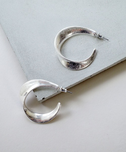 SIGNAL(シグナル)の「【SIGNAL/シグナル】Triomphe Hoop Pierce / トリオンフフープピアス(ピアス(両耳用)・レディース・ゴールド/シルバー・FREE)」の9枚目の写真