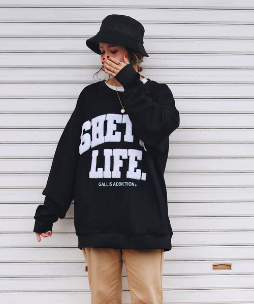 GALLIS ADDICTION(ガリスアディクション)の「GA SAGARA-COLLEGE CREW/サガラ カレッジロゴ スウェット(スウェット・レディース・ブラック/グレー/グレイッシュブルー・M/L)」の1枚目の写真