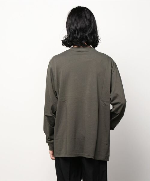 Carhartt WIP(カーハートダブリューアイピー)の「L/S POCKET T-SHIRT(Tシャツ/カットソー・メンズ・カーキ/ホワイト/ブラック/アッシュグレー/ブラウン/ダークネイビー・SMALL/X-SMALL/XX-LARGE/LARGE/MEDIUM/X-LARGE)」の8枚目の写真