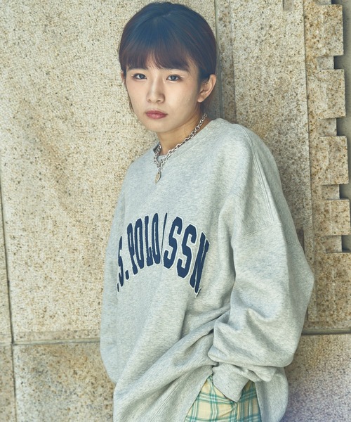 U.S. POLO ASSN.（ユーエスポロアッスン）の「【U.S. POLO ASSN./ユーエスポロアッスン】カレッジロゴサガラ刺繍クルーネックスウェット/ユニセックス/裏起毛（スウェット・メンズ・ブラック/ネイビー/ブラウン/オフホワイト/サックスブルー/グリーン/杢グレー・SMALL/MEDIUM/LARGE）」の18枚目の写真