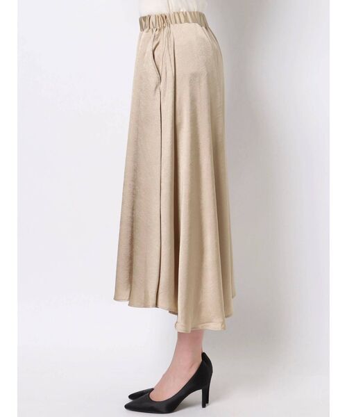 LAGUNAMOON（ラグナムーン）の「ミドル丈ニットサテンスカートSET（ワンピース・レディース・ブラック/アイボリー・FREE）」の10枚目の写真