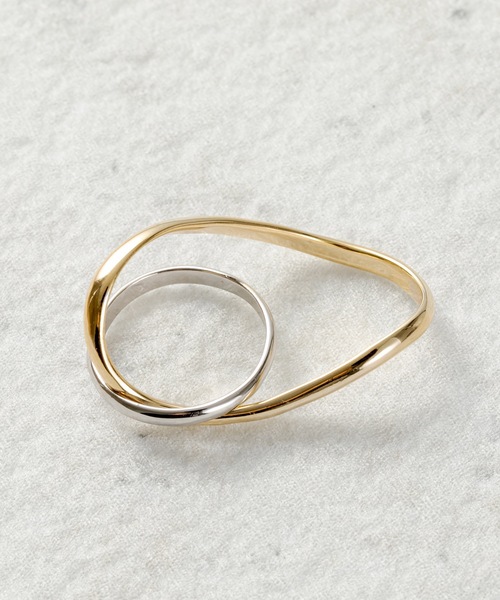 ANOH（アノー）の「バイカラーWフープリング（リング・レディース・シルバー×ゴールド・17号）」の2枚目の写真