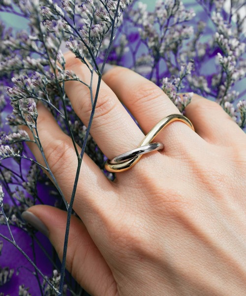 ANOH（アノー）の「バイカラーWフープリング（リング・レディース・シルバー×ゴールド・17号）」の8枚目の写真