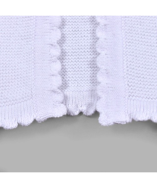 BeBe(ベベ)の「BeBe/フォーマル袖タックリボンコットンニットボレロジャケット(110~130cm)(スーツジャケット・キッズ・オフホワイト/ネイビー・130/120/110)」の11枚目の写真