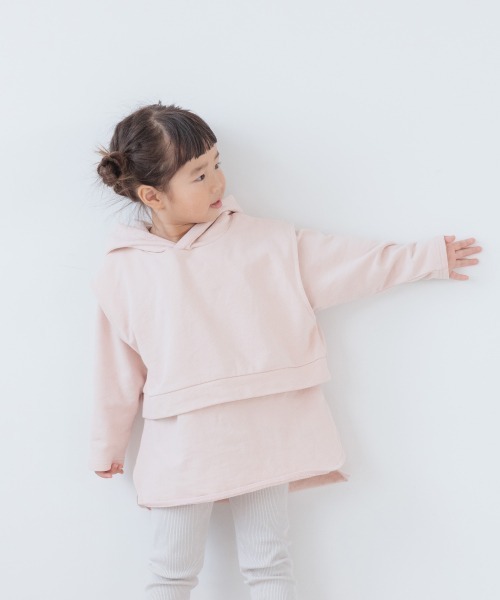 LOWRYS FARM(ローリーズファーム)の「ウラケ2Pプルオーバー 261160(スウェット・キッズ・チャコールグレー/ピンク/アイボリー・110cm/120cm/130cm/140cm/150cm)」の3枚目の写真