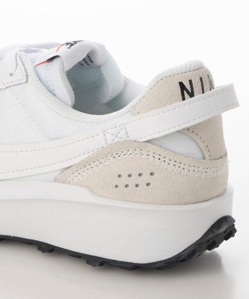 NIKE(ナイキ)の「NIKE/ナイキ レディース スニーカーWAFFLE DEBUT ワッフル デビュー ランニング 軽量 細身シルエット DH9523(スニーカー・レディース・ブラック×ブラック/ピンク系その他/ホワイト×ホワイト/レッド/グレー/ブラック/ホワイト×グリーン/ピンク系その他2・23.5cm/24.5cm/26.5cm/27.5cm/23.0cm/24.0cm/25.0cm/26.0cm/27.0cm/28.0cm)」の20枚目の写真