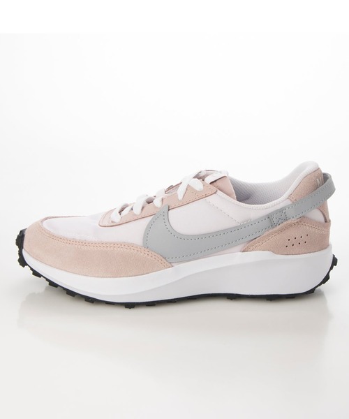 NIKE(ナイキ)の「NIKE/ナイキ レディース スニーカーWAFFLE DEBUT ワッフル デビュー ランニング 軽量 細身シルエット DH9523(スニーカー・レディース・ブラック×ブラック/ピンク系その他/ホワイト×ホワイト/レッド/グレー/ブラック/ホワイト×グリーン/ピンク系その他2・23.5cm/24.5cm/26.5cm/27.5cm/23.0cm/24.0cm/25.0cm/26.0cm/27.0cm/28.0cm)」の12枚目の写真