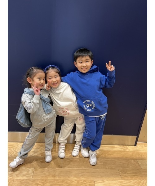 GAP(ギャップ)の「GAPロゴプルオーバー パーカー (キッズ)(パーカー・キッズ・ホワイト/グレー/ブルー・S/M/L/XL/XXL)」の12枚目の写真