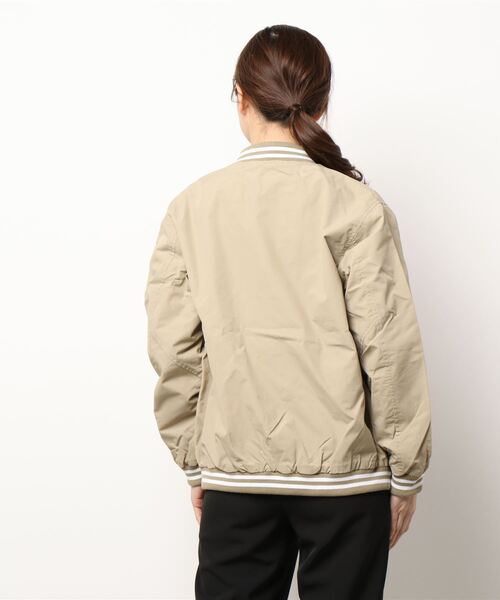 SKOOKUM（スクーカム）の「Skookum/スタジャン/スタジアムジャンパー（ブルゾン・レディース・ベージュ/ホワイト・MEDIUM）」の4枚目の写真
