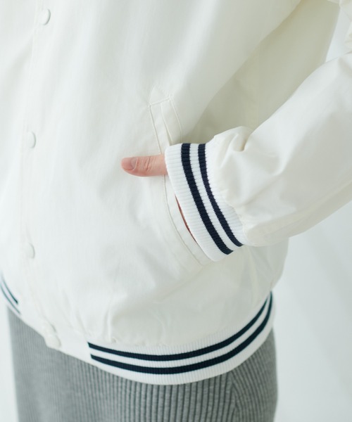 SKOOKUM（スクーカム）の「Skookum/スタジャン/スタジアムジャンパー（ブルゾン・レディース・ベージュ/ホワイト・MEDIUM）」の8枚目の写真