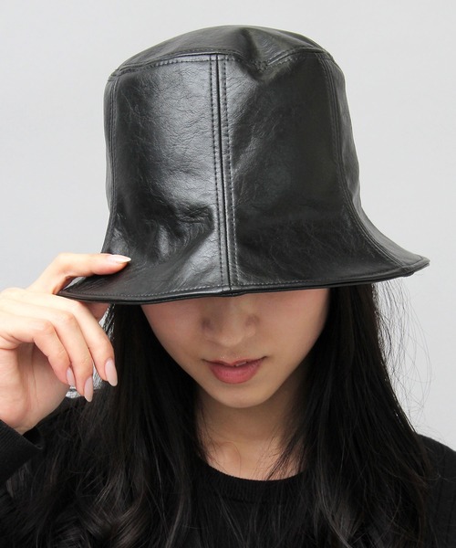 glabella（グラベラ）の「ヴィンテージレザー風 フェイクレザー チューリップハット / 深め（ハット・レディース・ブラック・FREE）」の6枚目の写真