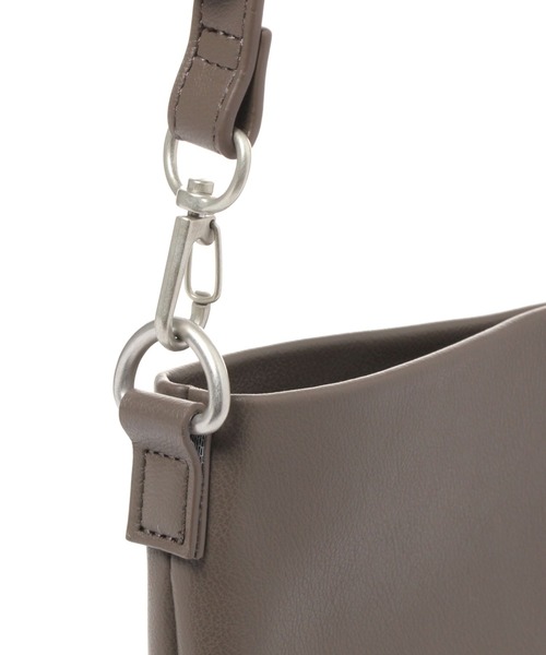 GLOBAL WORK（グローバルワーク）の「アーバンキャリーショルダーS